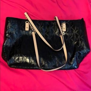 Medium sized Michael Kors purse